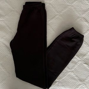 NWT SKIMS Joggers